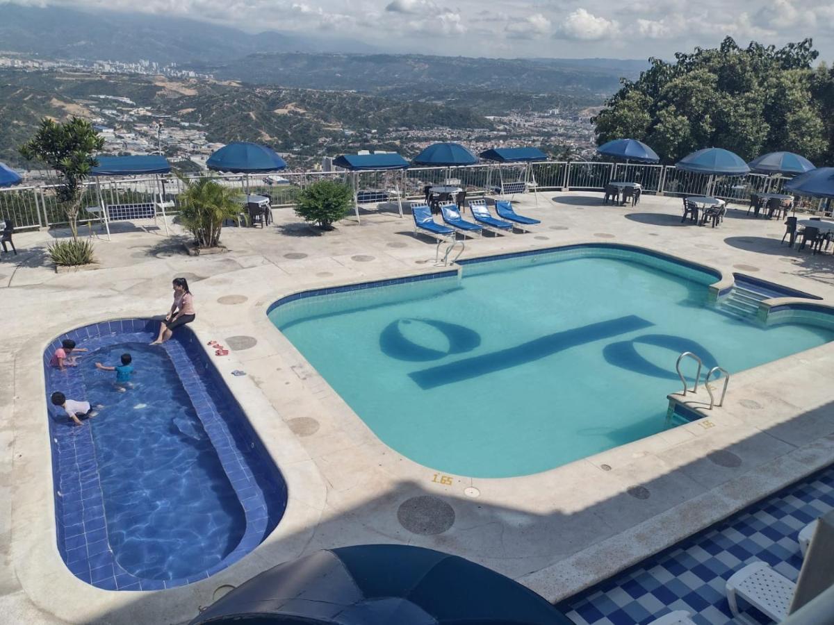 Hotel Giron Campestre Εξωτερικό φωτογραφία